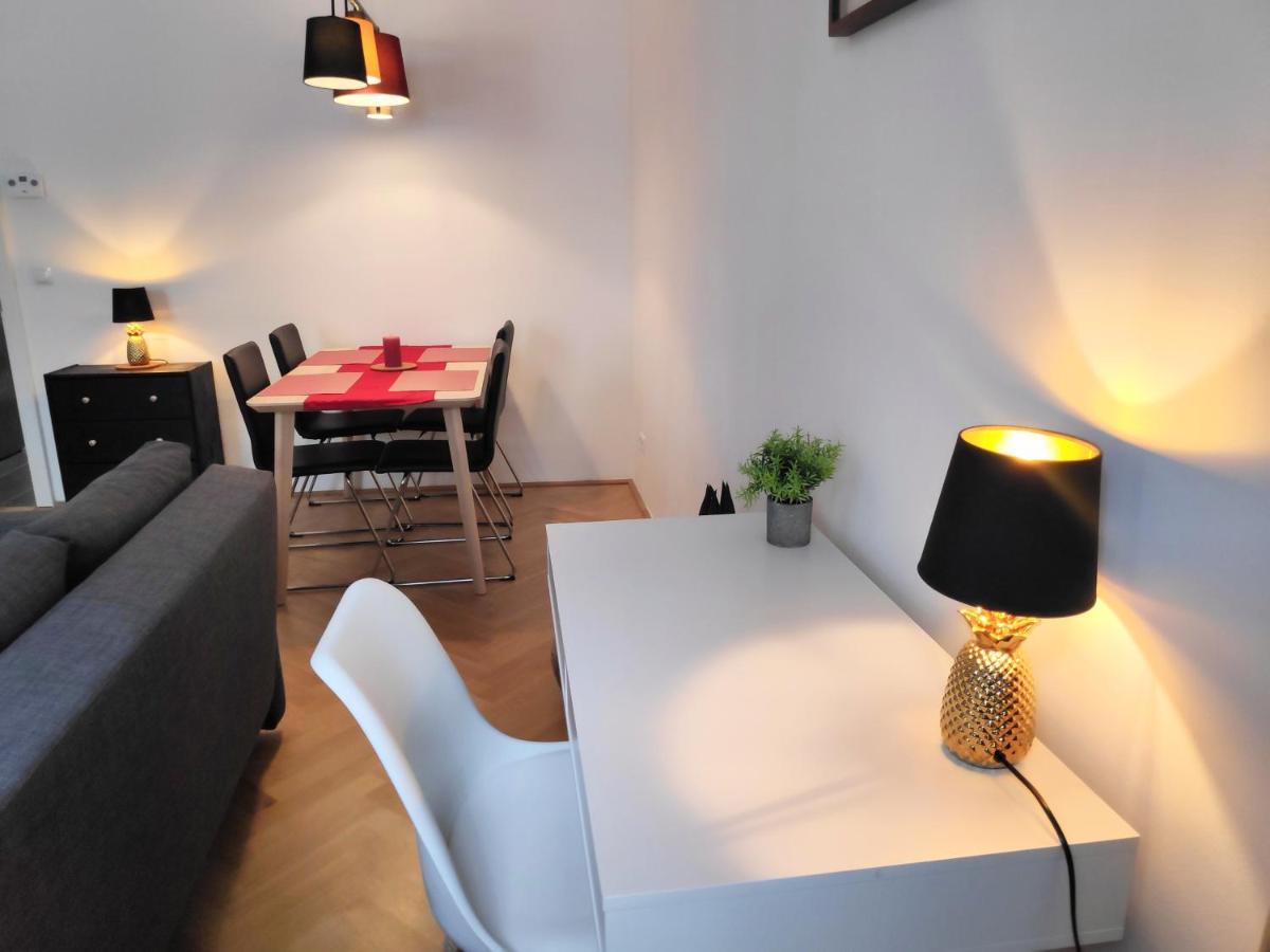 Humboldt Feel Good Apartments เวียนนา ภายนอก รูปภาพ